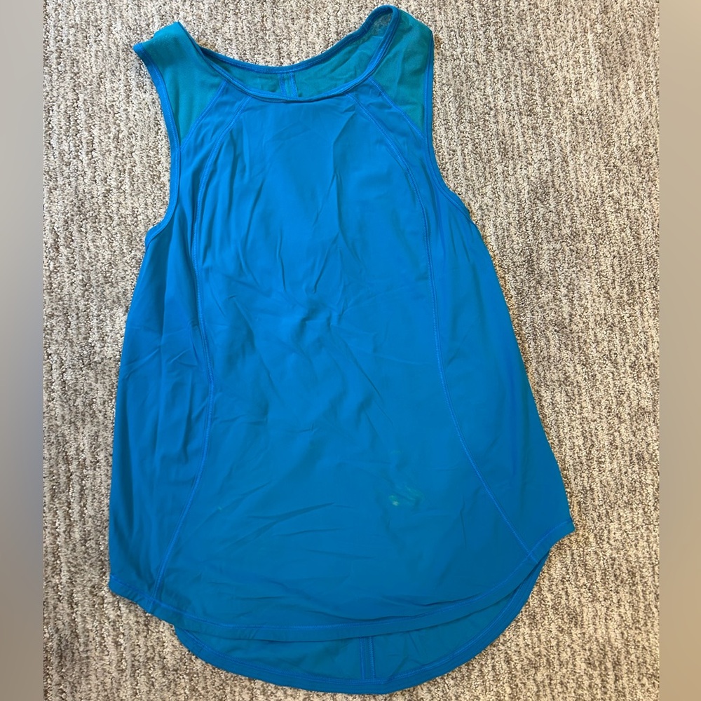 Lululemon tank